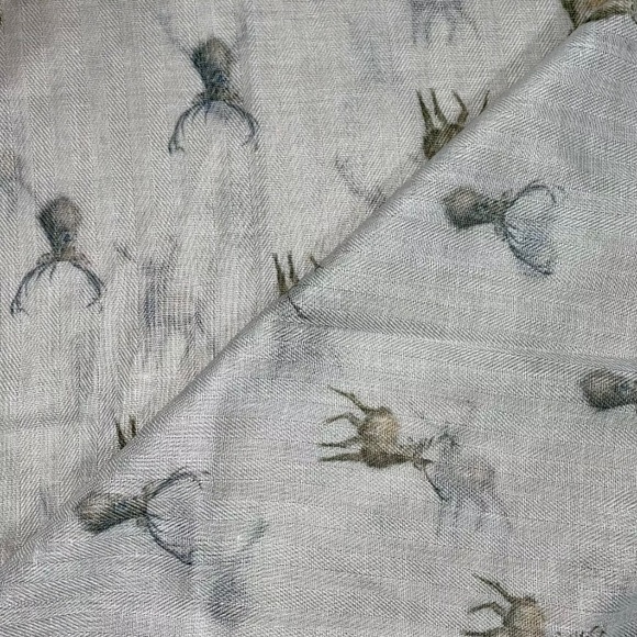 Wrendale Designs by Hannah Dale Wildlife Scarf - Picture 6 of 10